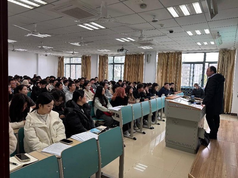 如何选择最适合你的职业技能培训学校？面对职场竞争，提升技能成为必须。